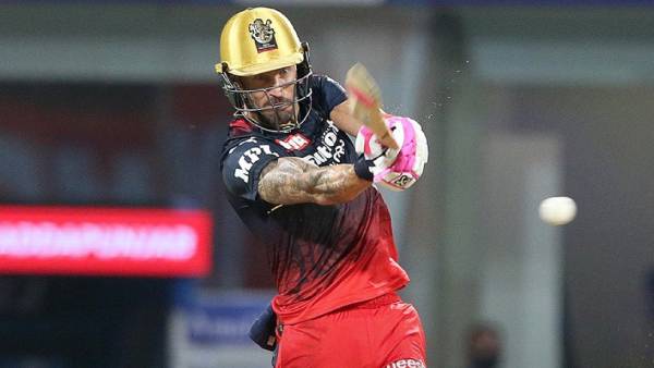 டூப்ளசிஸ் கேப்டன்சி