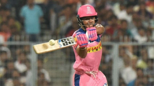 இந்திய அணியில் இடம்