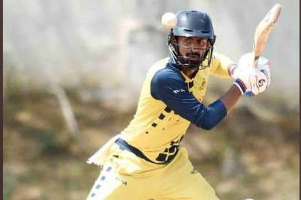 அதிரடி ஆட்டம்