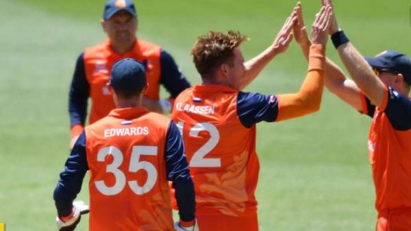 ஸ்கோர் விவரம் 