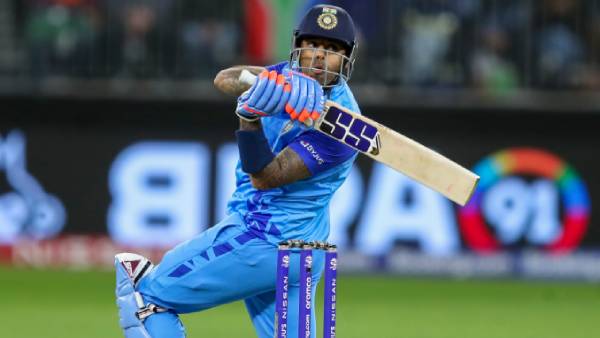 சூர்யகுமார் யாதவ் அதிரடி 