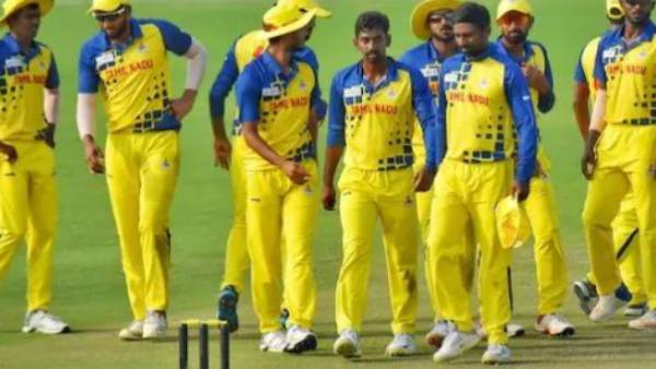 மும்பையின் ஆதிக்கம் 