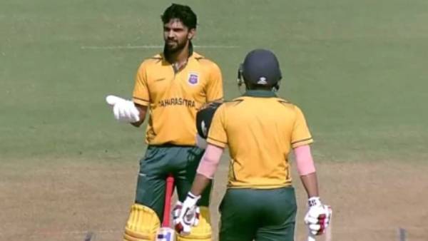  அணிக்காக விளையாடினேன் 