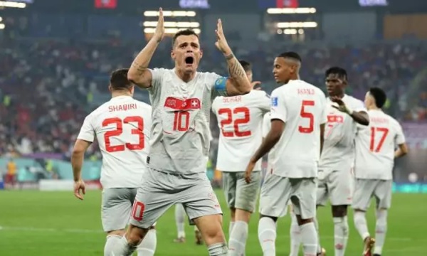 ஆரம்பே அசத்தல்