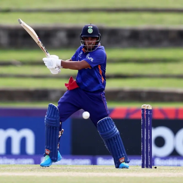 தொடர்ந்து 2 சதம் 