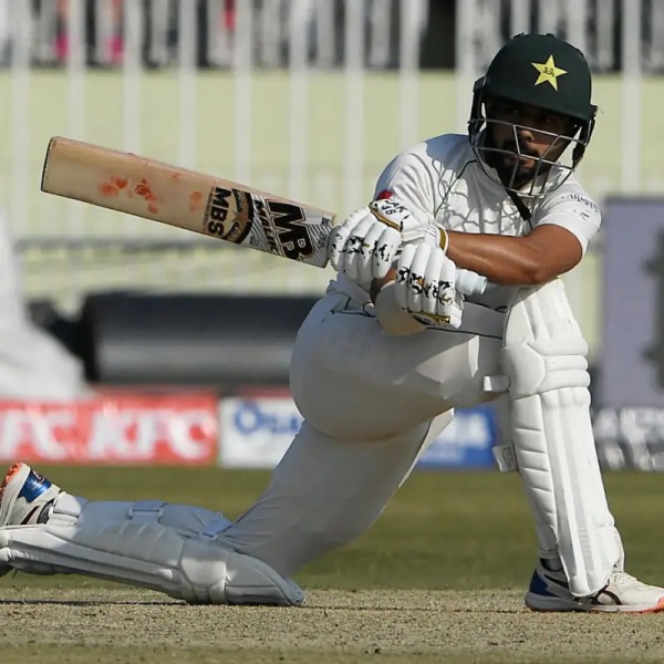 போராடிய சகீல் - நவாஸ் கூட்டணி 