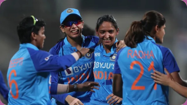 இந்திய மகளிர் அணி விவரம்