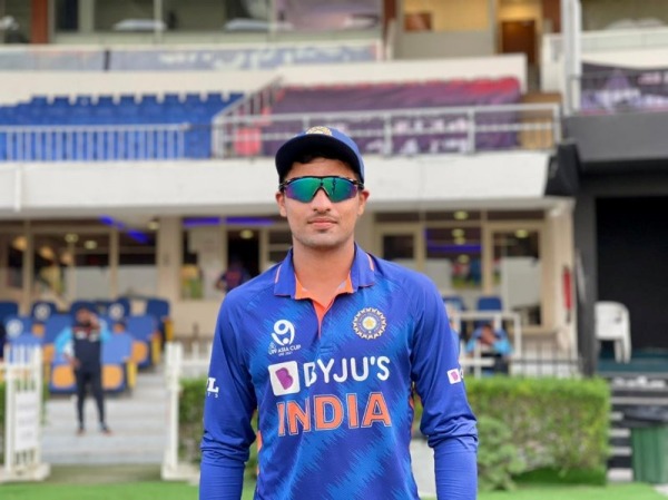 தினேஷ் பானா 