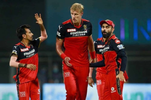 ஒத்துழைத்த இயற்கை