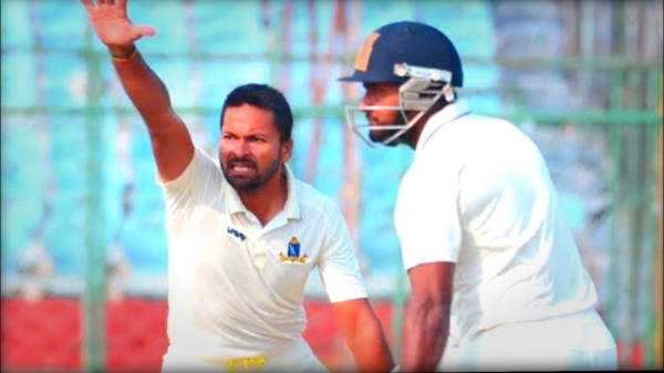 இந்திய அணியில் முகேஷ் 