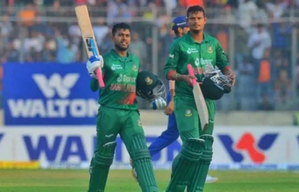 அபார சதம்