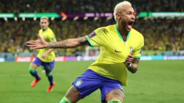 நெய்மர் சாதனை 