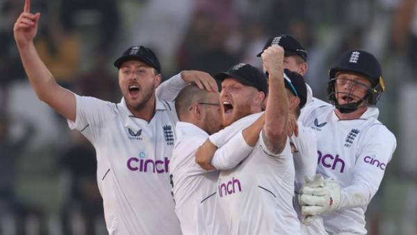 அபார ஆட்டம் 