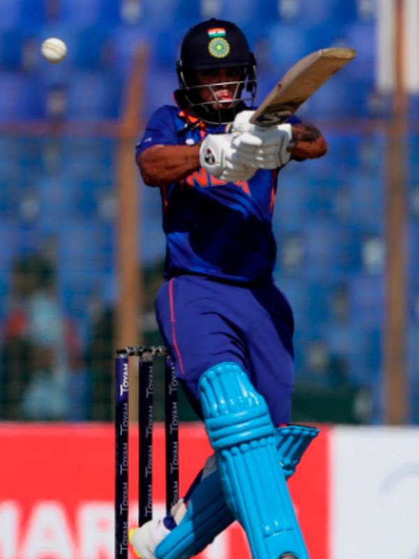 இஷானின் சாதனை 