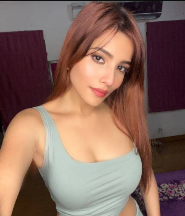 இஷான் கிஷனுடன் டேட்டிங் 