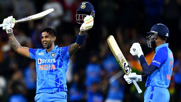 அணியில் மாற்றம் 