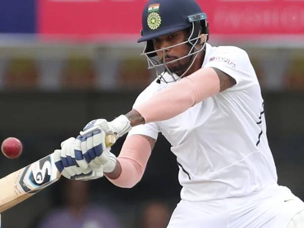  2வது சிக்ஸர் விளாசல் 