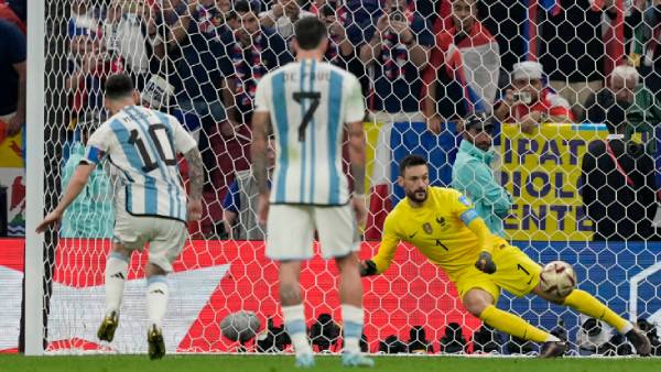 காப்பான் மெஸ்ஸி