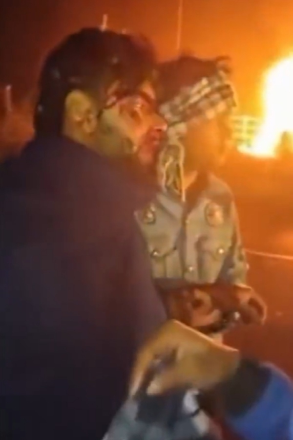 தீ பற்றிய காட்சிகள் 