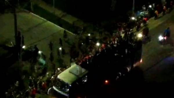 லட்சக்கணக்கான மக்கள் 