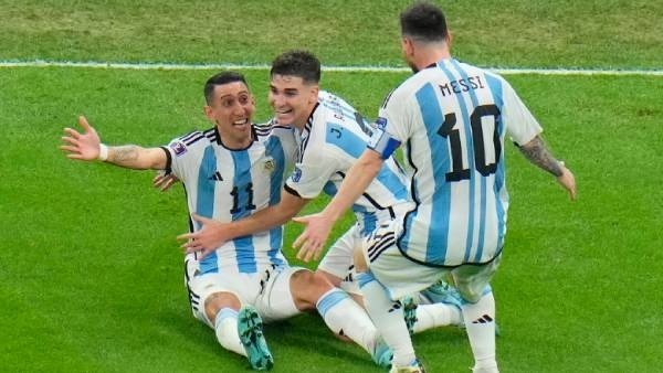 மெஸ்ஸியின் பாஸும், டி மரியாவின் கோலும்