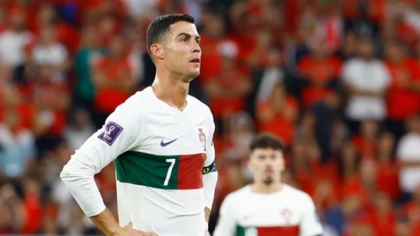 பெஞ்சில் ரொனால்டோ