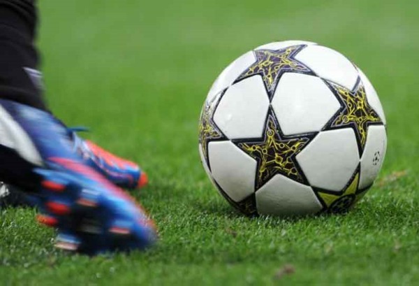 கால்பந்து விதிமுறை 