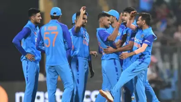 ஷனாகா அதிரடி