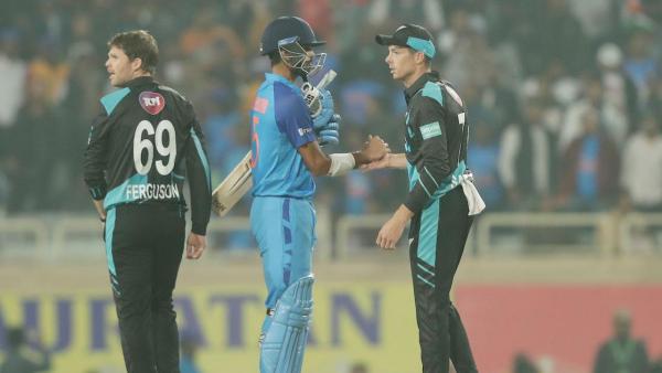  ரசிகர்கள் குற்றச்சாட்டு 