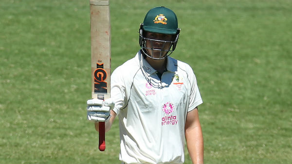 அணிக்கு திரும்பினர் 