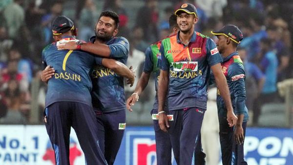 கடைசி ஓவர் மாற்றம் 