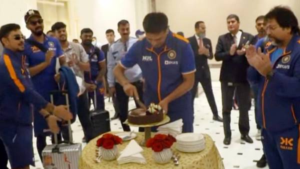 நம்ம டிராவிட்டா இது நம்ம டிராவிட்டா இது