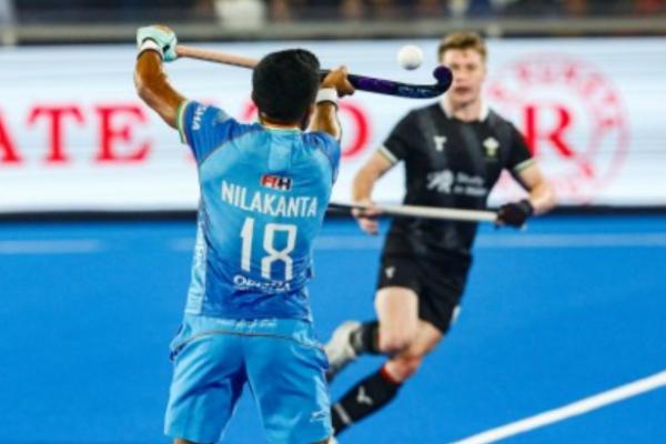 முதல் கோல் 