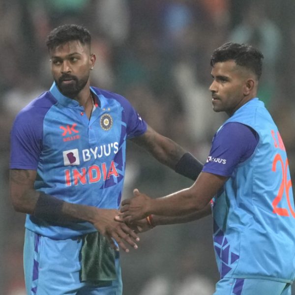 ஃபீல்டிங்கும் சொதப்பல் 