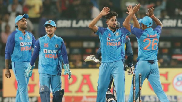 உம்ரான் மாலிக் விக்கெட் 