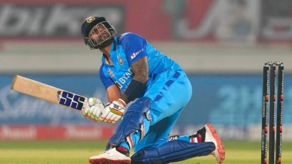  சூர்யகுமாரின் அதிரடி