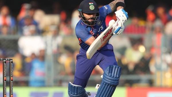 143 ரன்கள் 