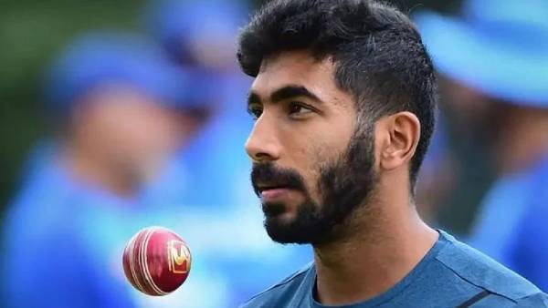 பந்துவீச்சாளர் பட்டியல்