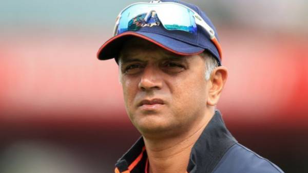 அணி மாற்றம் 