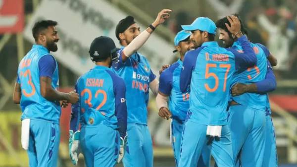 ஆடுகளம் 