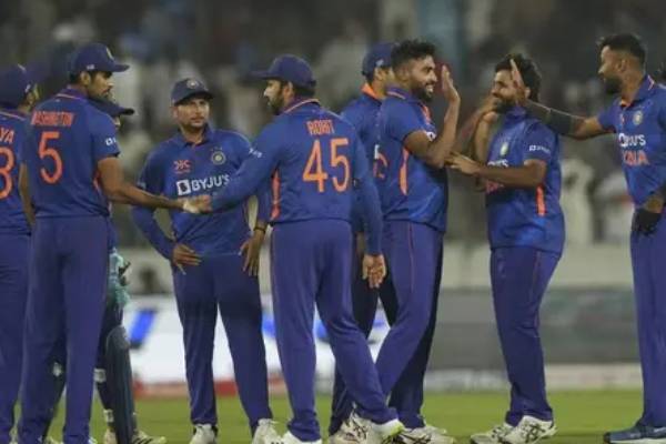  ப்ளேயிங் 11 விவரம் 