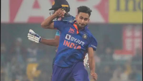 வேகப்பந்துவீச்சு 