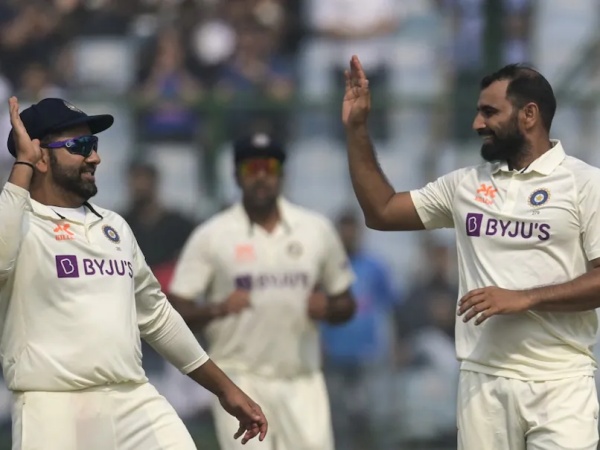 இந்தியா அபாரம்