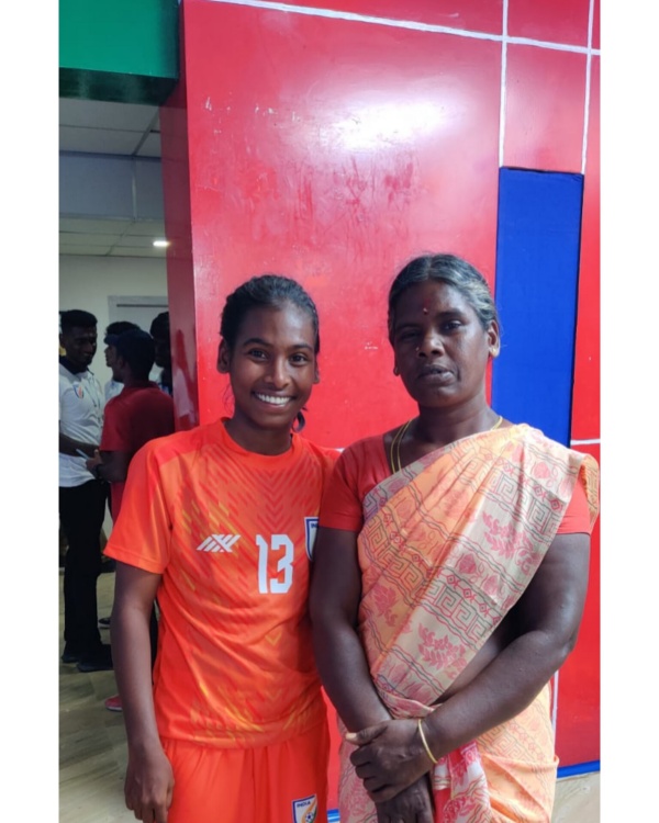 என் ஹீரோ