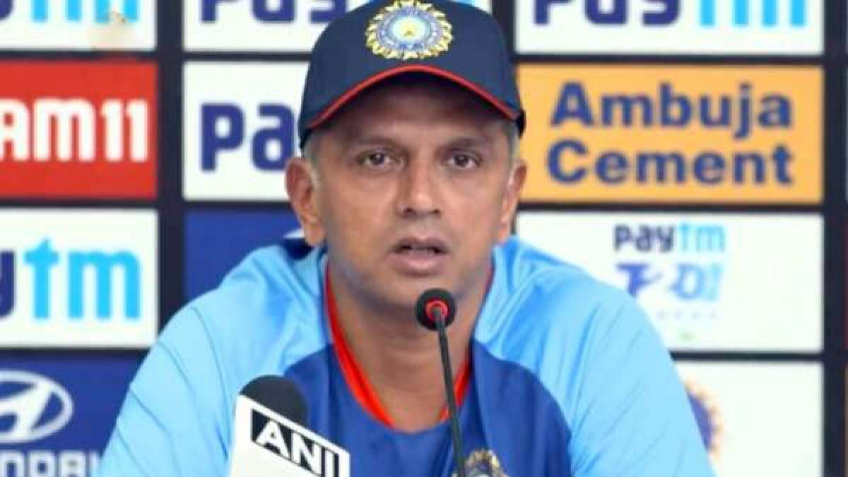 டிராவிட் பாராட்டு