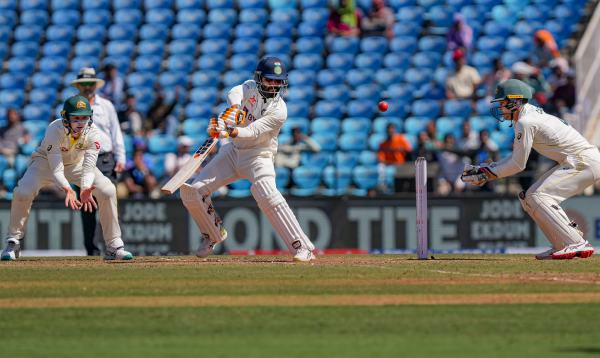 ஜடேஜா அபாரம் 