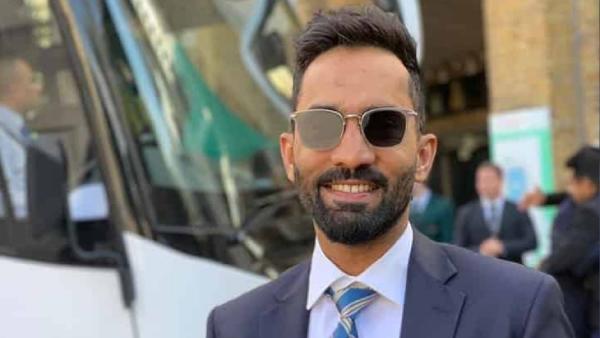 தினேஷ் கார்த்திக் வர்ணனை 