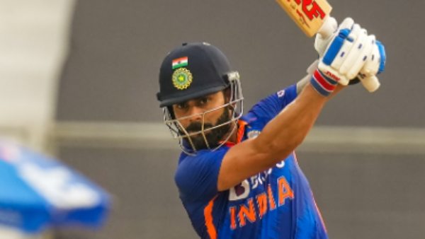 கோலியின் சிக்ஸர்