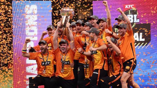 சாம்பியன் பட்டம் 