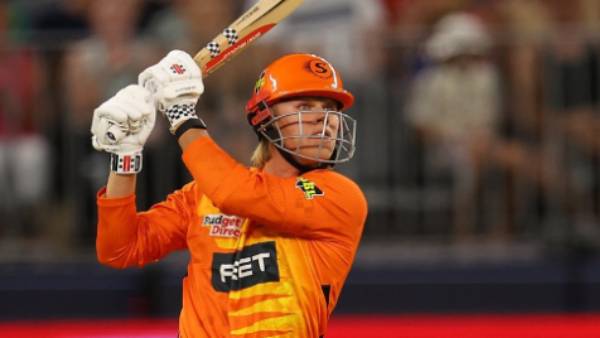 19 வயது வீரர் 